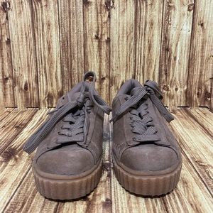 Misbehave Sneakers Woman’s Sz